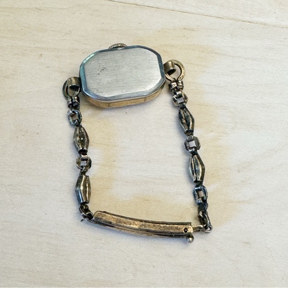 Delmark Swiss Ladies Watch 1/20 -12K G. F. Sterling Base Pat. - Picture 5 of 11